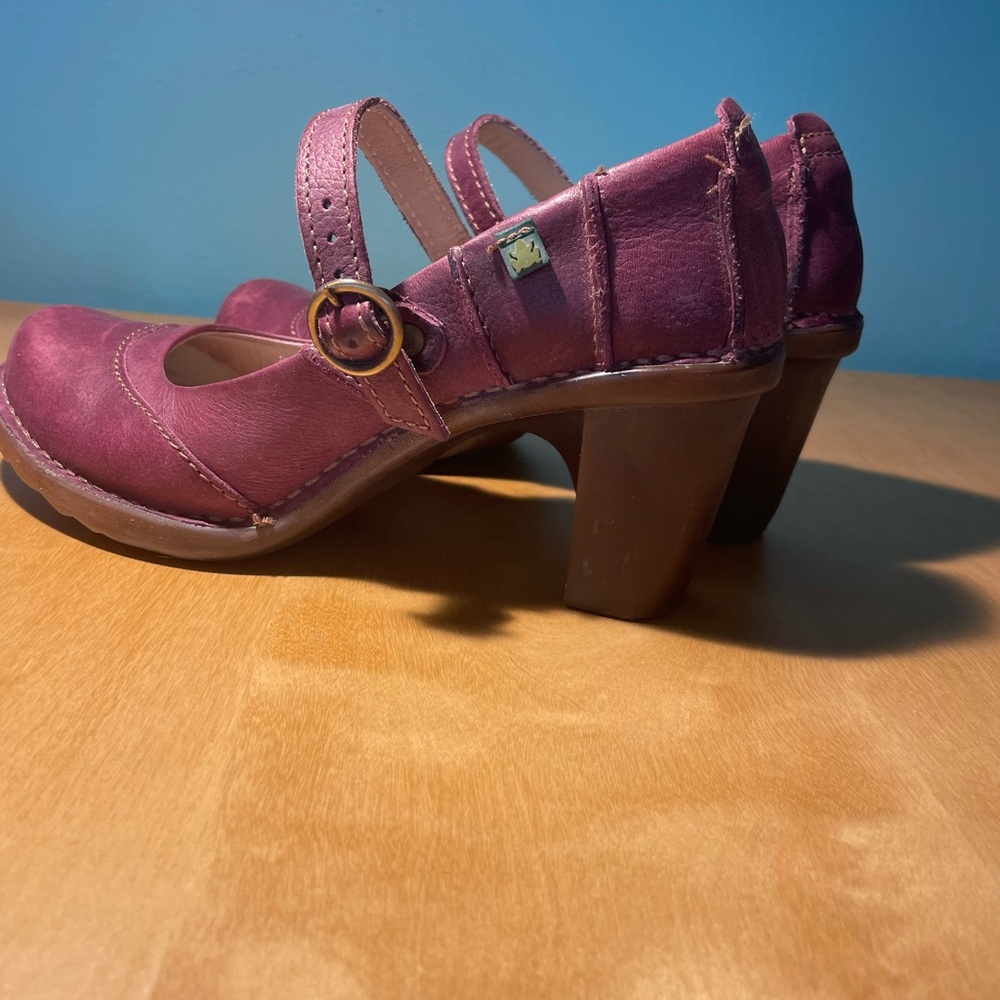 El Naturalista Plum Mary Jane Heels - Picture 3 of 4